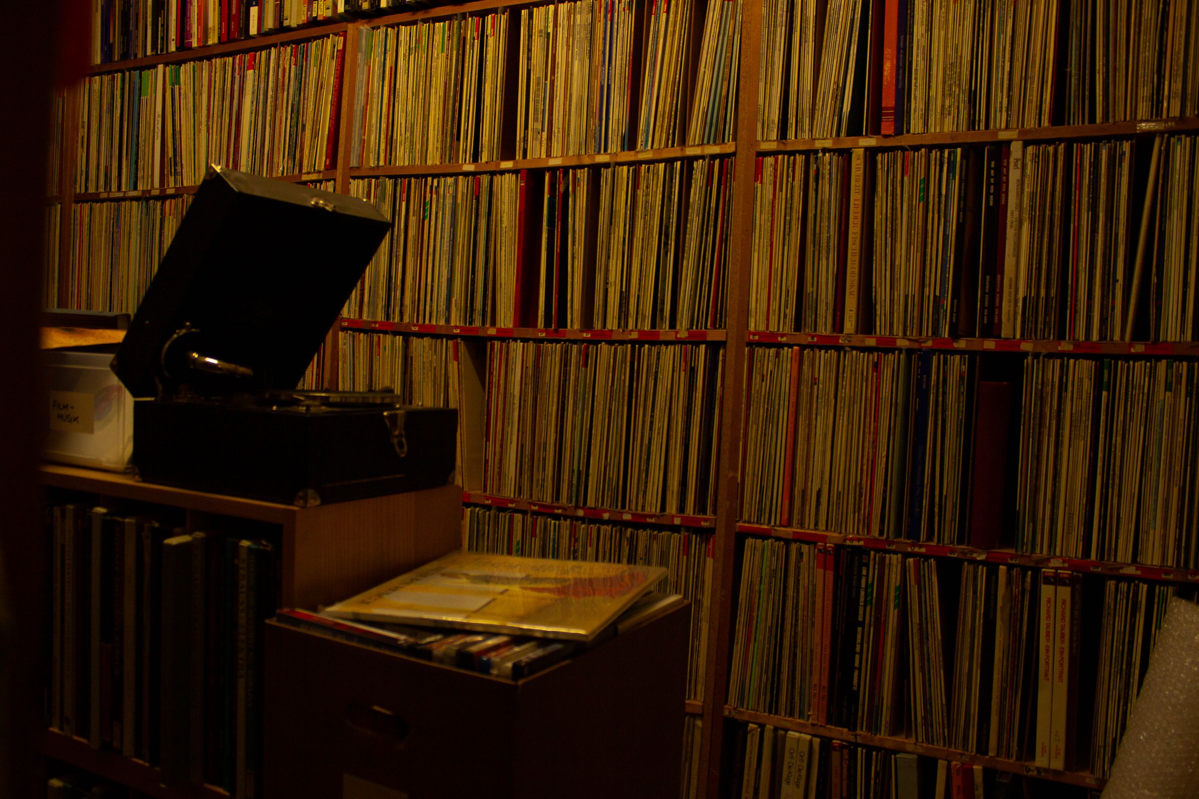 Just Entertainment acquisisce Fonola Dischi e il suo storico catalogo, che comprende oltre 1.000 titoli della musica italiana, tra cui Bella Ciao.